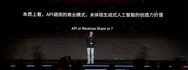 科技巨头们的AI战事：微软领先，苹果高通追赶，谷歌一夜蒸发1.22万亿